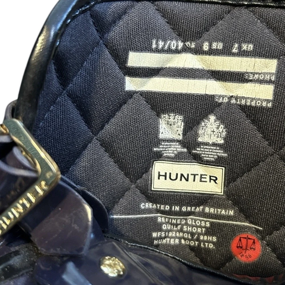 HUNTER Aubergine Refined Gloss Quilt Short Rain Boot sz 9 Gold Buckle Outdoor